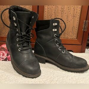Women's Size 7 Black PU Leather Lace-Up Combat Boots